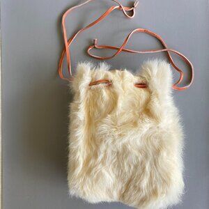 Handmade Genuine Rabbit Fur Drawstring Bucket Bag​​